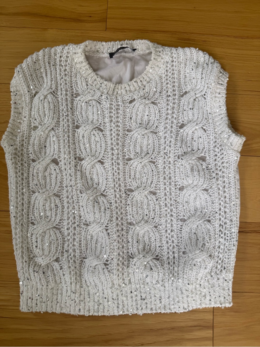 Lorena Antoniazzi White Sequin Cable Knit Sleeveless Sweater